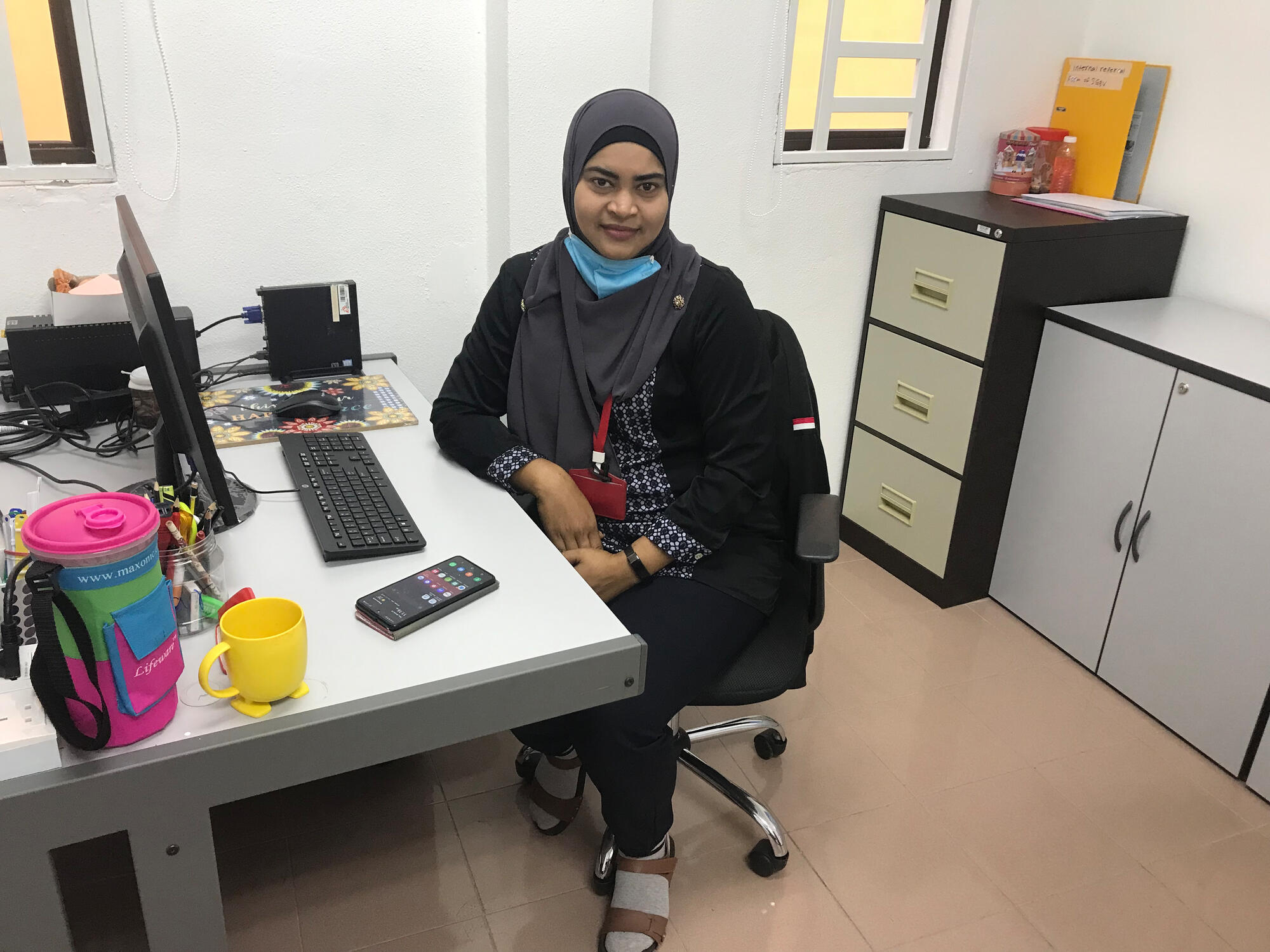 Nur Bar Binti Islam is a Rohingya woman who arrived in Malaysia from Myanmar at the age of six. She faced many challenges related to her safety and protection, and never had access to formal education. Today, she volunteers with MSF.