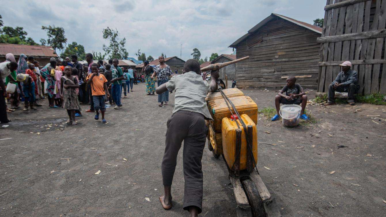 Water distribution in Sake, North Kivu, DRC