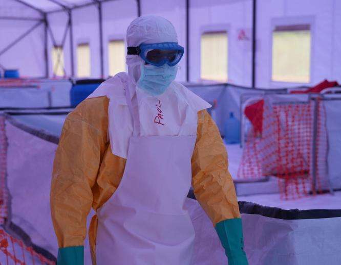 A health care worker participates in a training exercise on Ebola preparedness at the MSF-supported Ebola simulation center in Rongai, Kenya.