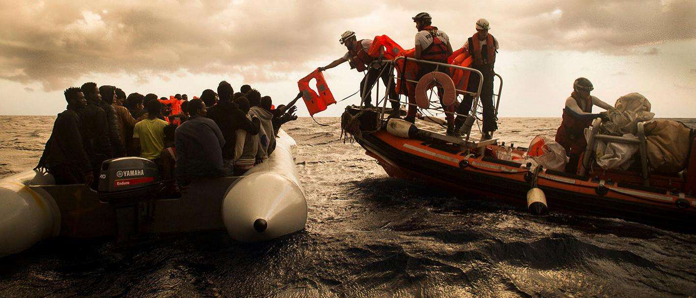 Search and rescue in the Mediterranean - Doctors Without Borders