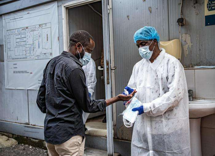 Preventive measures have been put in place for people entering the National Institute of Biomedical Research in Goma, where samples from people suspected of having Ebola are tested.