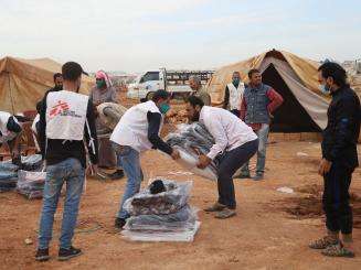 MSF teams distribute winter kits to displaced people in northwestern Syria 