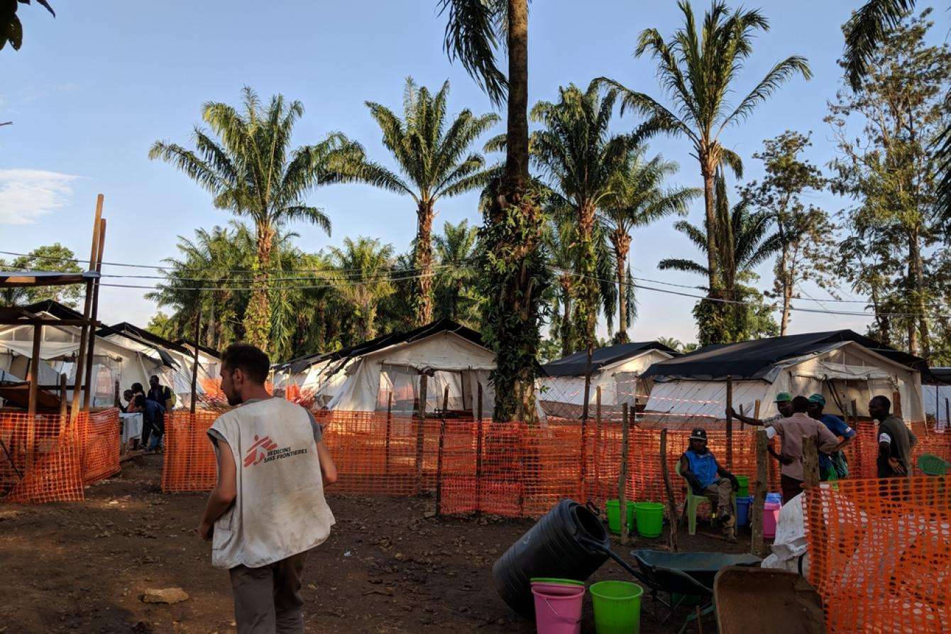 Construction of the Ebola treatment center in Mangina