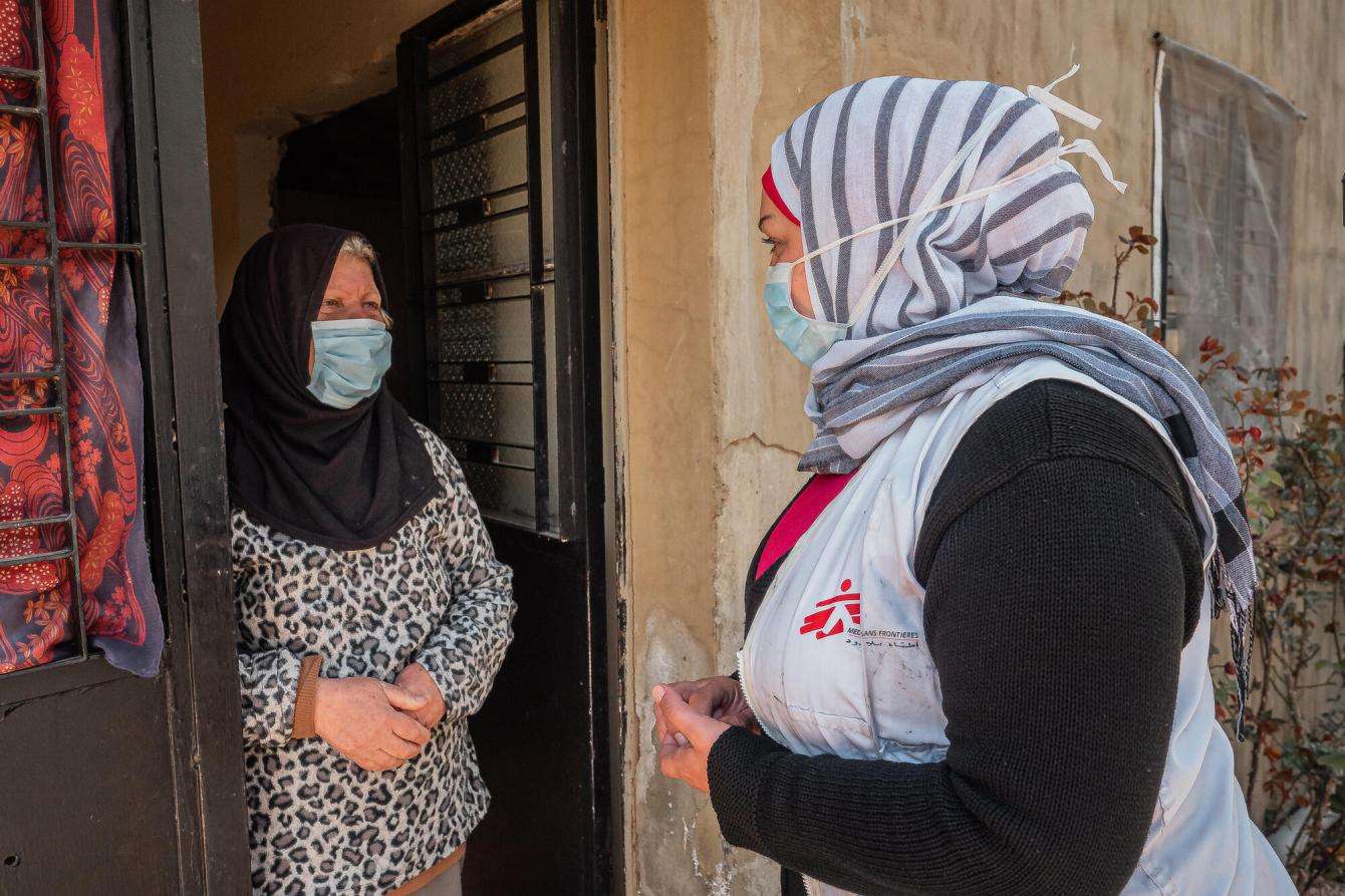 MSF social worker visiting Fawziyya Al-Sahili