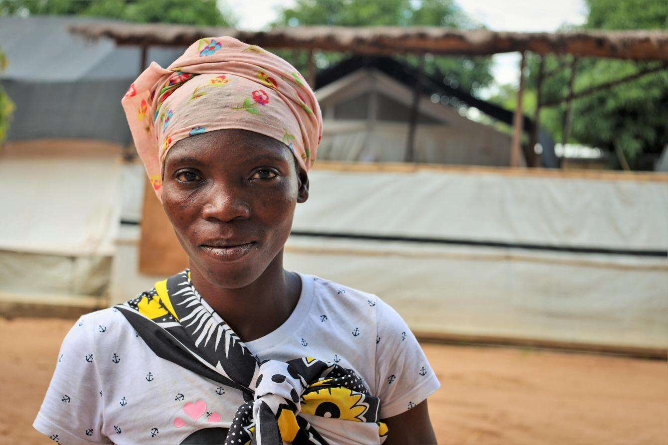 A Mozambican woman who has been displaced by violence.