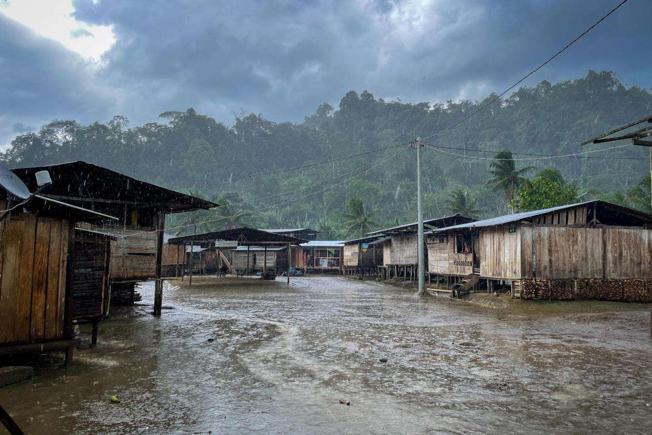 A community next to the Baudó River in Colombia. 