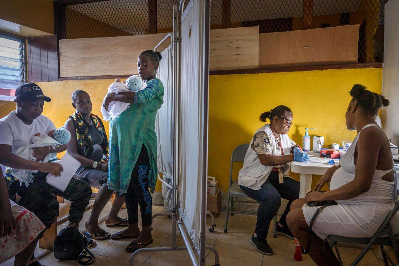Patients are seen by MSF staff in Haiti. 