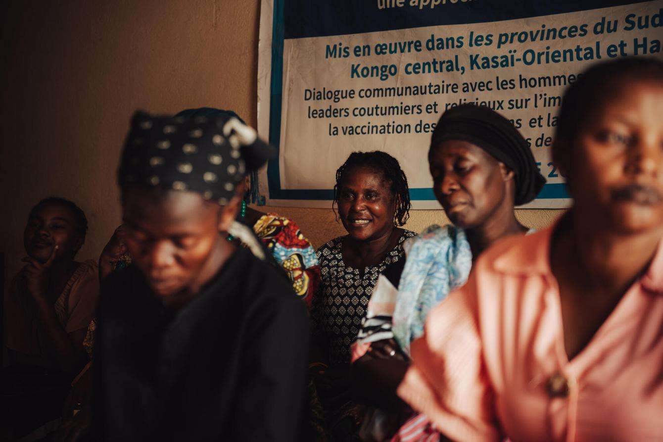 Awareness-raising session with a women’s organisation in Matalata, DR Congo.