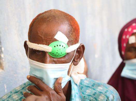 A patient in the waiting line for eye operation during the eye clinic sponsored by MSF in Hudur, Bakool region.