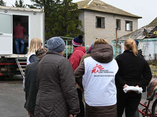 Patients waiting for a consultation in the MSF mobile clinic