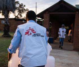 An MSF team goes to work in Tshwane, South Africa. 